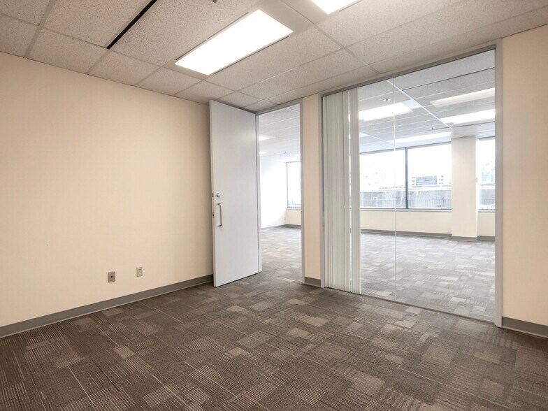 More Photos Of 5811 Cooney Rd, Richmond Office For Lease