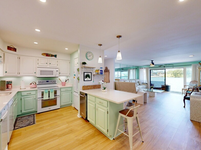 More Photos Of 200 Hamilton Oaks Dr, Hot Springs Apartments For Sale