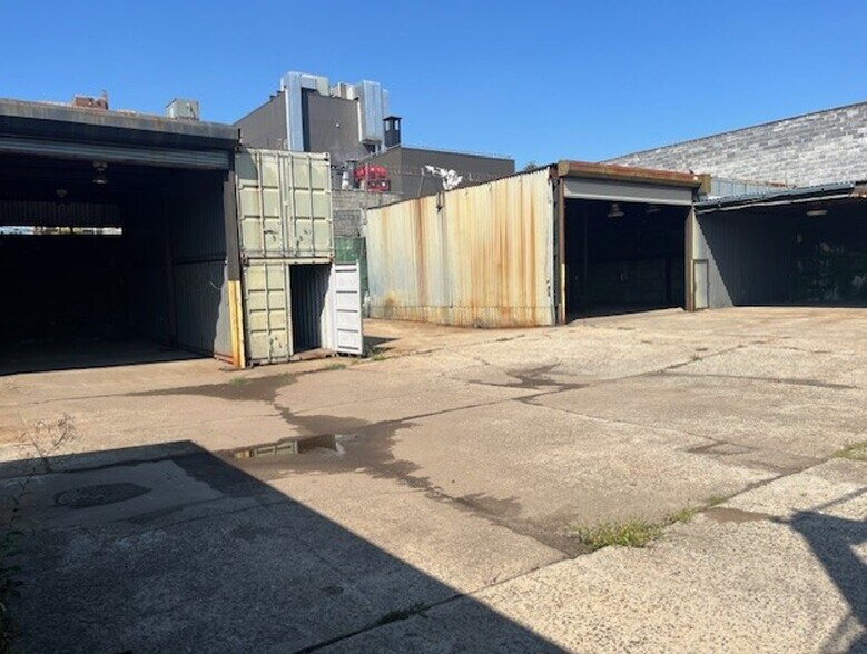 More Photos Of 134 Junius St, Brooklyn Land For Lease