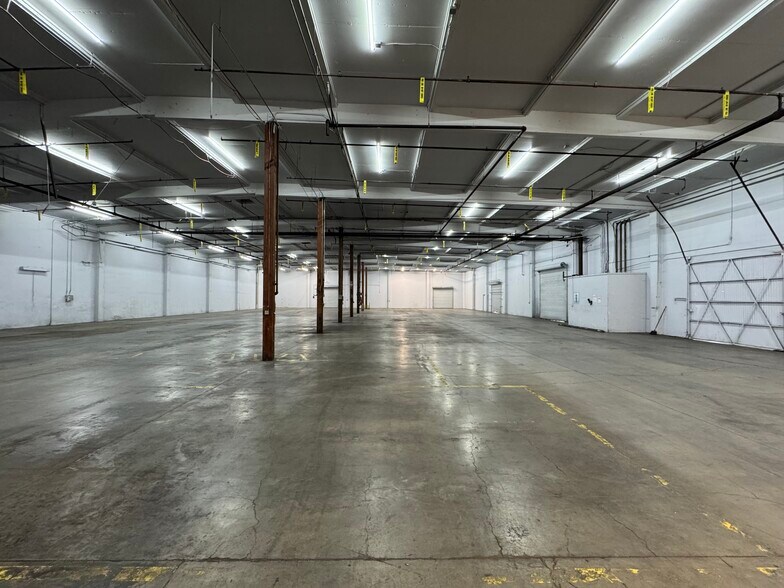 More Photos Of 6111 Scott Way, Commerce Warehouse For Lease