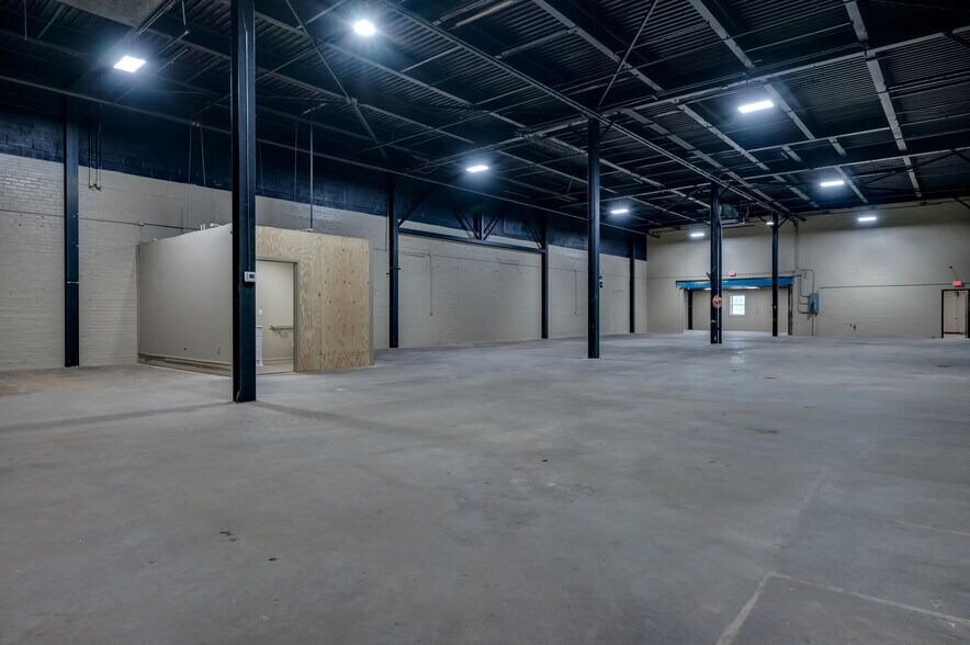 More Photos Of 200 N 13th St, Erwin Unknown For Lease