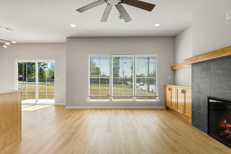 More Photos Of 28801 141st S st, Coweta Apartments For Sale