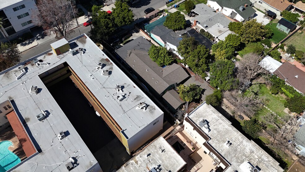 More Photos Of 7222 Tyrone Ave, Van Nuys Land For Sale