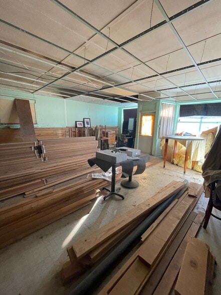 More Photos Of 15 Fourth St, Mc Gill Specialty For Sale