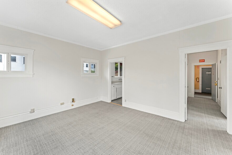 More Photos Of 4000 Broadway, Oakland Medical For Lease