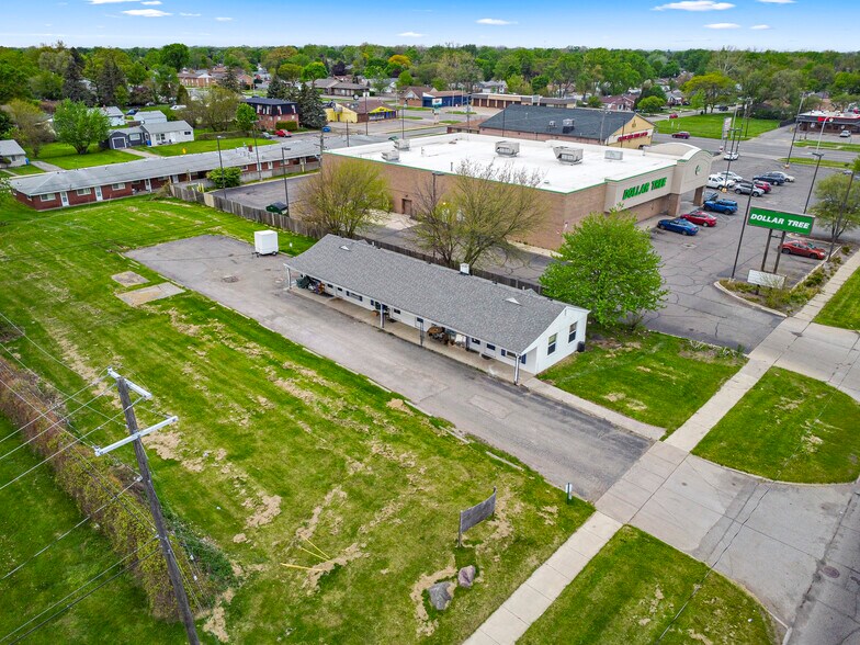 More Photos Of 228 Inkster Rd, Inkster Apartments For Sale