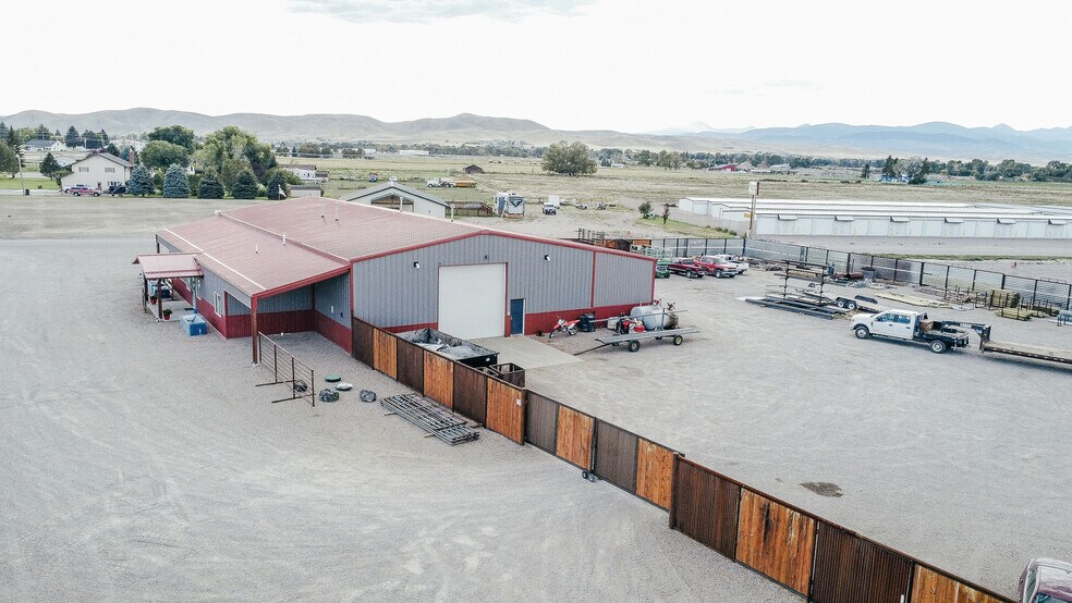 More Photos Of 40 Taylor dr, Dillon Industrial For Sale