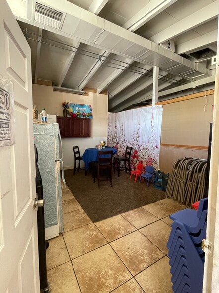 More Photos Of 919-923 Ming St, Bakersfield Warehouse For Sale