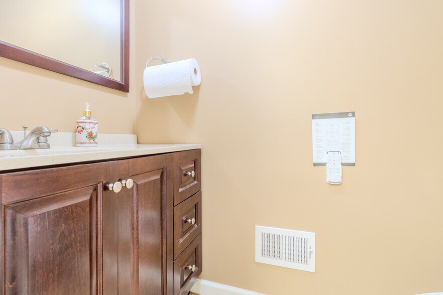 More Photos Of 204 Main St, East Pittsburgh Warehouse For Sale