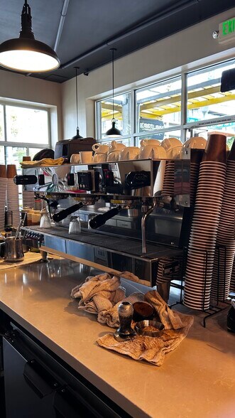 More Photos Of 2241-2245 Eastlake Ave, Seattle Storefront Retail Residential For Sale