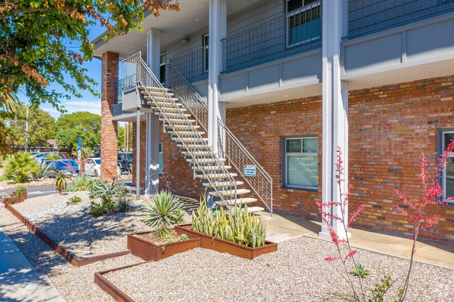 More Photos Of 235 W 5th Ave, Escondido Medical For Sale