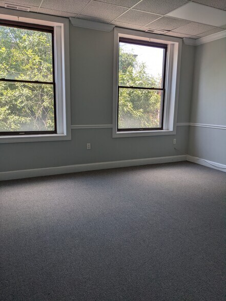 More Photos Of 2125-2129 Maryland Ave, Baltimore Office For Lease