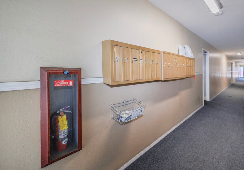 More Photos Of 106 N Bayshore Blvd, San Mateo Apartments For Sale