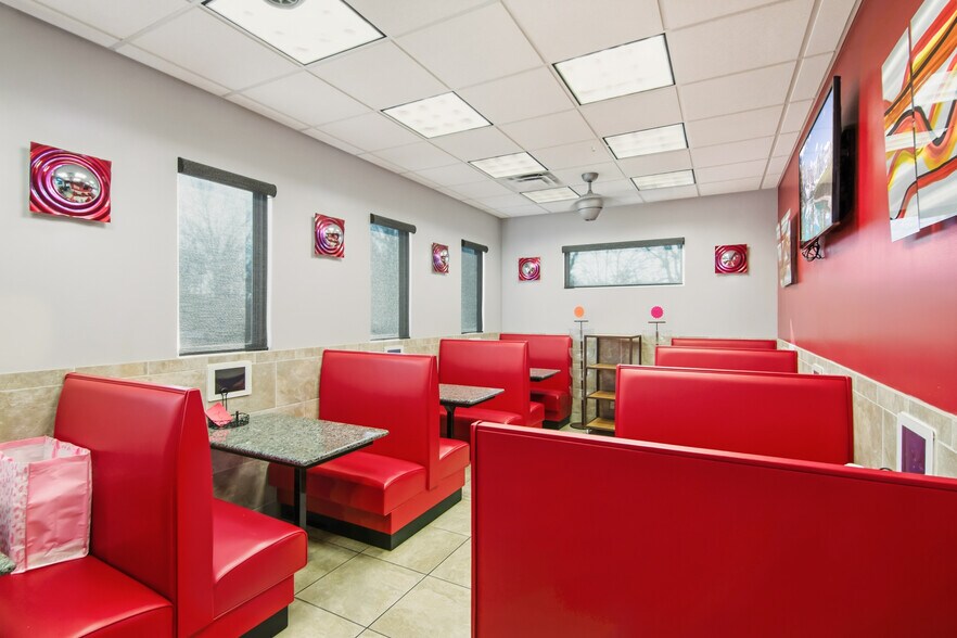 More Photos Of 7 Honey Springs Loop, Brumley Service Station For Sale