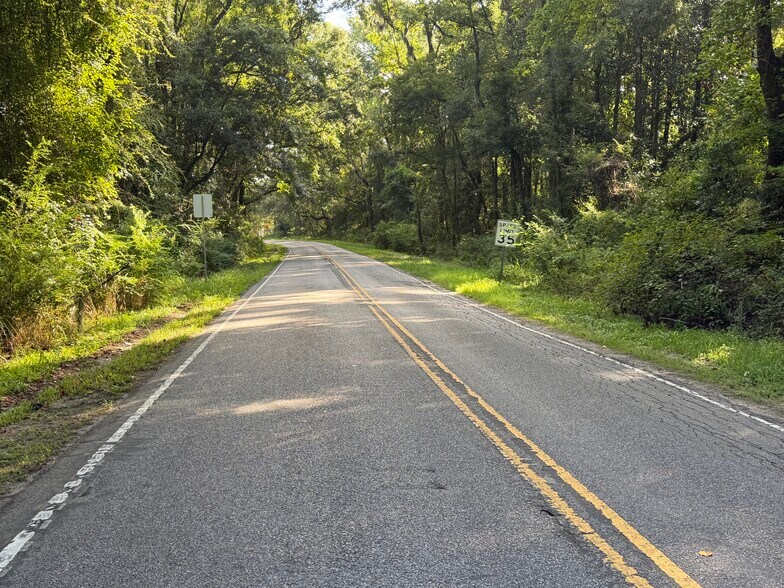 More Photos Of 319 - 547 Sisters Ferry Road, Ridgeland Land For Sale