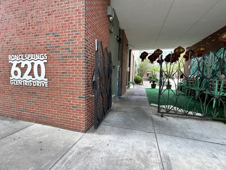 More Photos Of 620 Glen Iris Dr, Atlanta Apartments For Sale