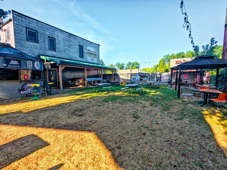 More Photos Of 1828 Iowa Ave, Superior Storefront Retail Residential For Sale