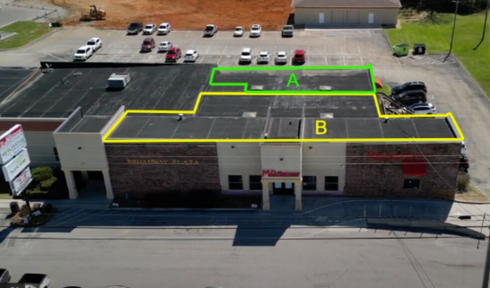 More Photos Of 657-673 E Broadway Blvd, Jefferson City Office For Lease