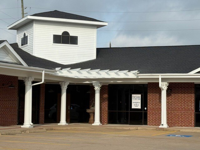 More Photos Of 1150 S Mason Rd, Katy Freestanding For Lease