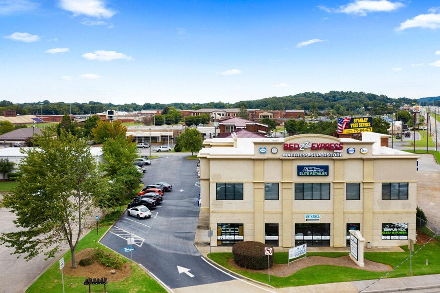 More Photos Of 328 E Main St, Cartersville Medical For Lease