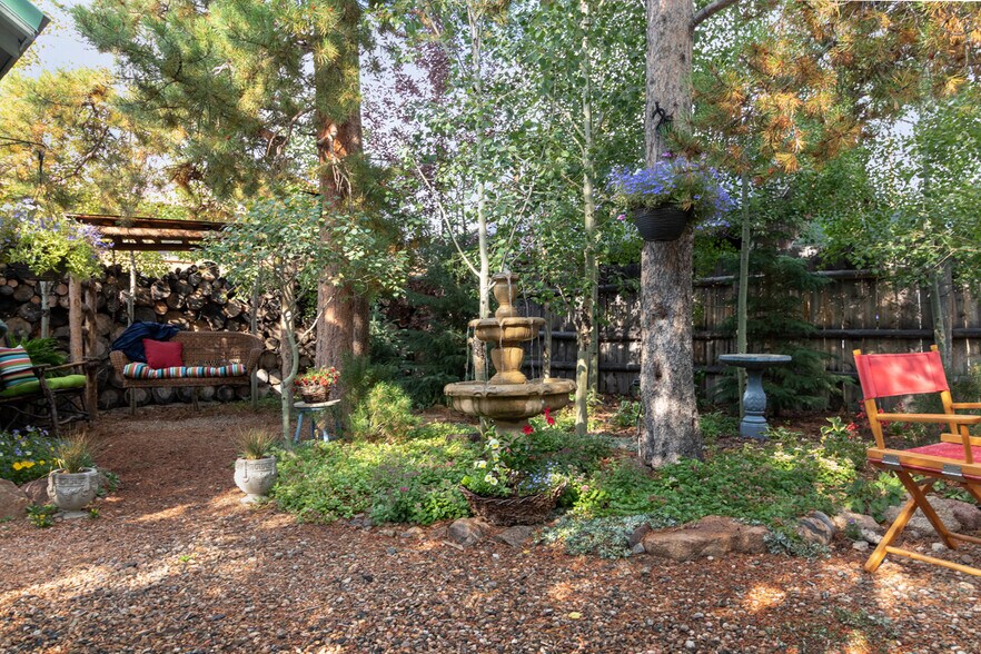 More Photos Of 717 Lake Ave, Grand Lake Specialty For Sale