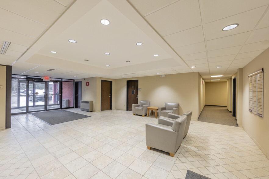 More Photos Of 6789 Ridge Rd, Parma Medical For Lease