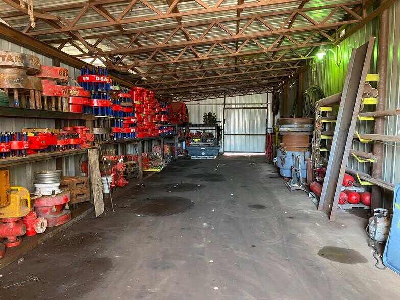 More Photos Of 6925 M 72 E, Williamsburg Industrial For Lease