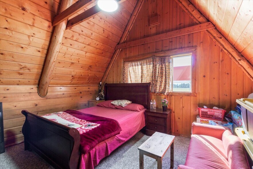 More Photos Of 3370 Highway 20, Island Park Service Station For Sale