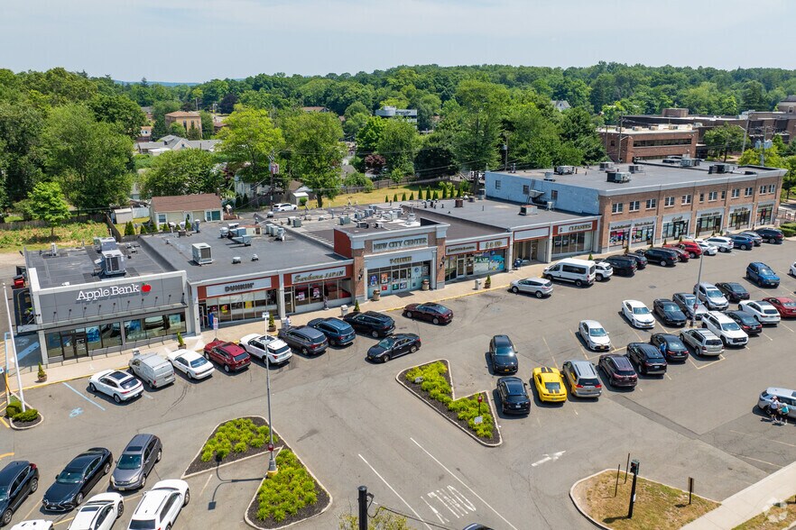 More Photos Of 2-88 N Main St, New City Unknown For Lease