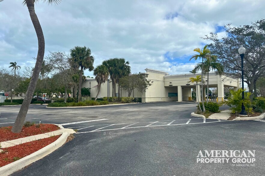 More Photos Of 150 US Highway 1, Tequesta Restaurant For Sale