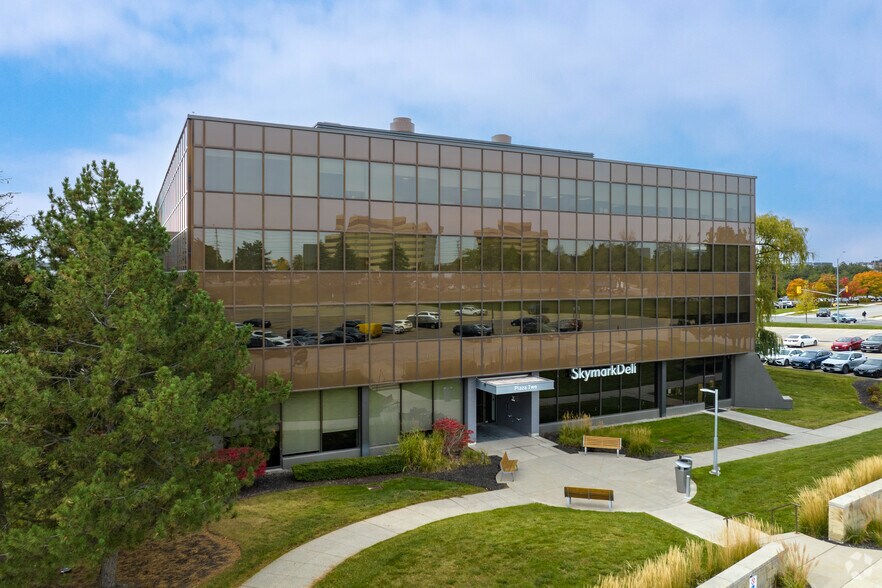 More Photos Of 2000 Argentia Rd, Mississauga Unknown For Lease