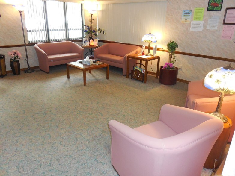 More Photos Of 12545-12551 New Brittany Blvd, Fort Myers Medical For Sale