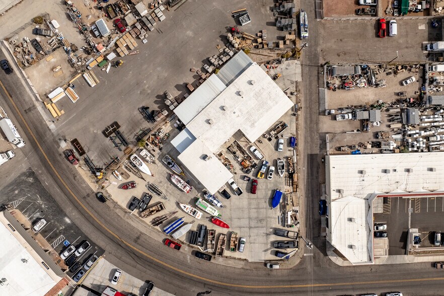 More Photos Of 1850 Commander Dr, Lake Havasu City Freestanding For Sale