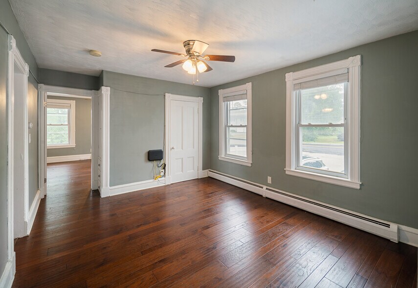 More Photos Of 7 Bridge St, Billerica Office For Sale