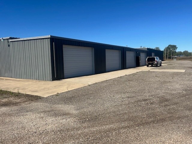 More Photos Of 710 Sol Morris Ave, White Pigeon Manufacturing For Lease