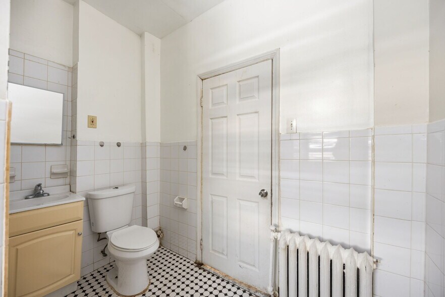 More Photos Of 41 Storms Ave, Jersey City Land For Sale