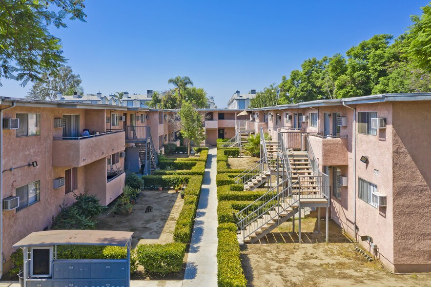 More Photos Of 9075 Cedros Ave, Panorama City Apartments For Sale