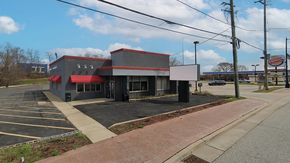 Primary Photo Of 123 W Irving Park Rd, Bensenville Fast Food For Sale