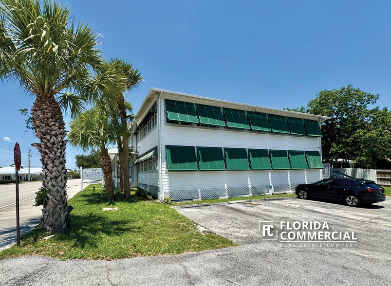 More Photos Of 1115 SE Ocean Blvd, Stuart Office Residential For Sale