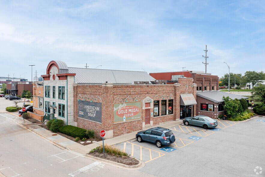 More Photos Of 1508-1556 Butterfield Rd, Downers Grove Unknown For Sale