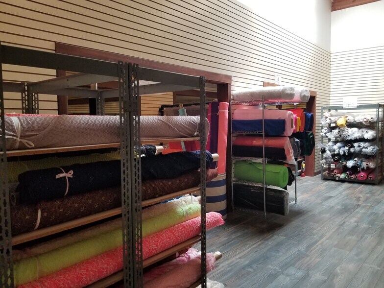 More Photos Of 1805-1807 Eastshore Hwy, Berkeley Warehouse For Lease