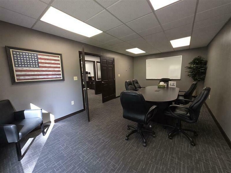 More Photos Of 1925 Indian Wood Cir, Maumee Office For Sale