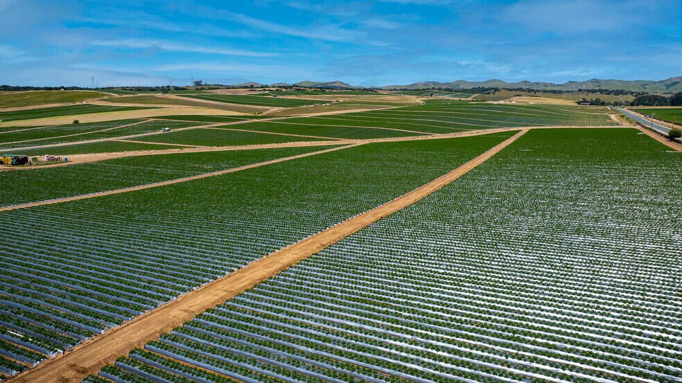 More Photos Of 975 San Juan Grade Rd, Salinas Land For Sale
