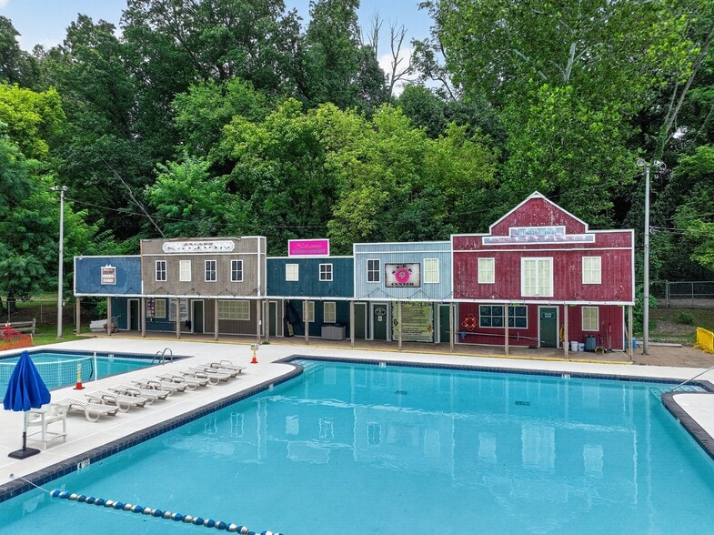 More Photos Of 13 Beaver St, Hulmeville Swimming Pool For Sale