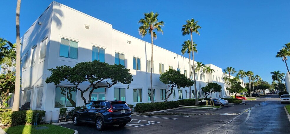 More Photos Of 8600 NW 17th St, Doral Unknown For Lease