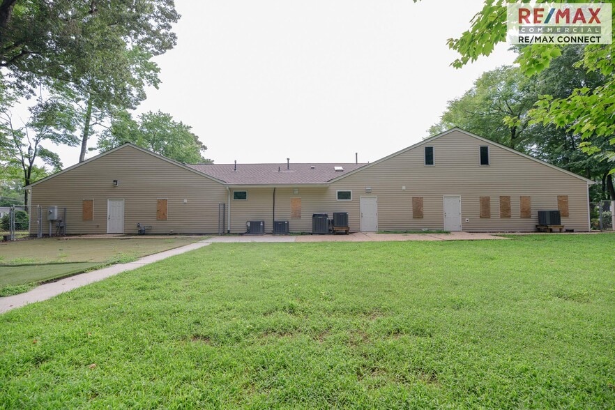 More Photos Of 3440 Hampton Hwy, Yorktown Office For Sale