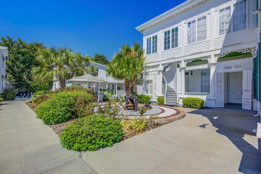 More Photos Of 1502 Market St, Galveston Hospitality For Sale