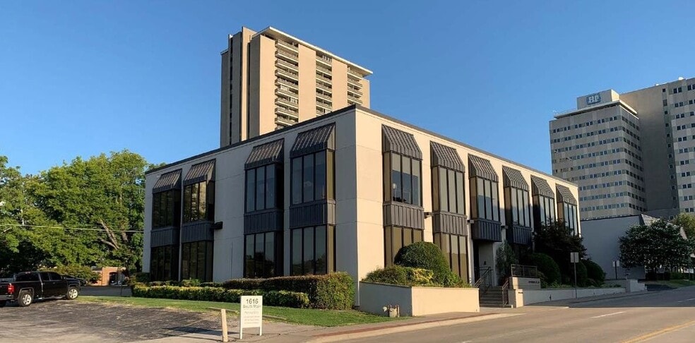 Primary Photo Of 1616 S Main St, Tulsa Office For Lease
