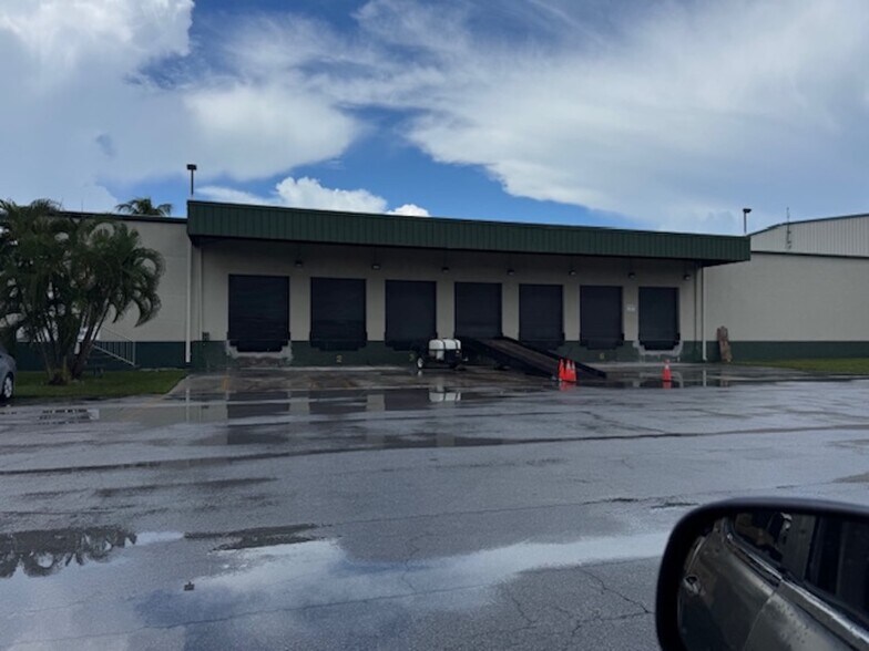 More Photos Of 121 Overseas Hwy, Key West Industrial For Sale