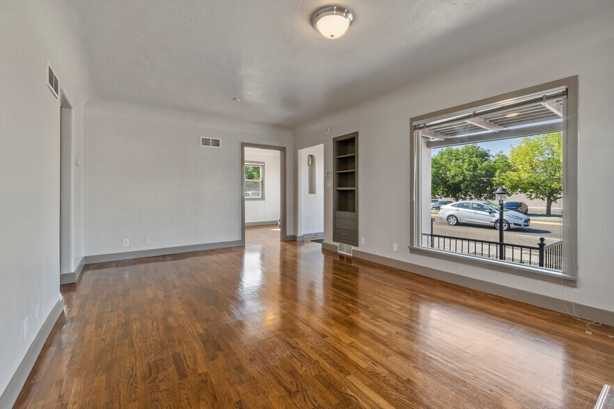 More Photos Of 1216 7th St S, Nampa Office Residential For Lease